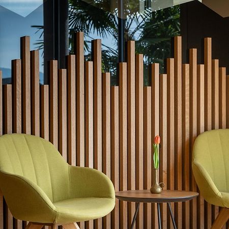 Hotel Christine Gargazzone Bagian luar foto